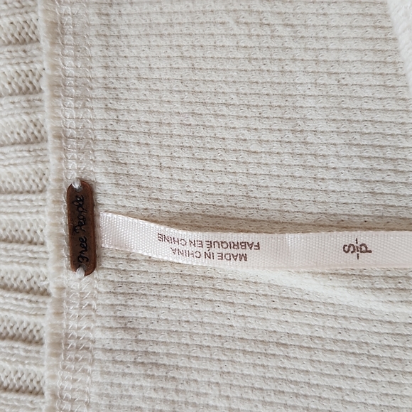 Like new Free People Sweater bell sleeves mixed pattern boho sweater fairground - Picture 3 of 7